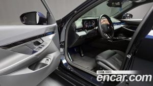 BMW 5-Series 520i M Sport 2024 года из Южной Кореи