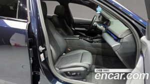 BMW 5-Series 520i M Sport 2024 года из Южной Кореи