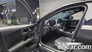 Mercedes-Benz C-Class C300 4MATIC Avantgarde 2024 года из Южной Кореи