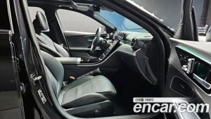 Mercedes-Benz C-Class C300 4MATIC Avantgarde 2024 года из Южной Кореи