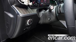 Mercedes-Benz C-Class C300 4MATIC Avantgarde 2024 года из Южной Кореи