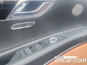Genesis GV80 2.5T Бензин 2WD 2024 года из Южной Кореи