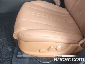 Genesis GV80 2.5T Бензин 2WD 2024 года из Южной Кореи