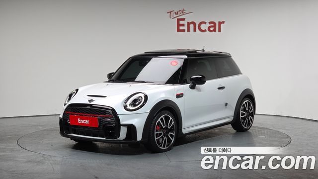 Mini Cooper JCW 2024 года из Кореи
