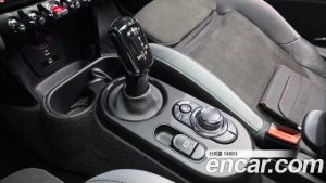 Mini Cooper JCW 2024 года из Южной Кореи