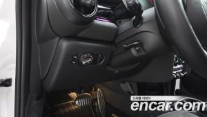 Mini Cooper JCW 2024 года из Южной Кореи