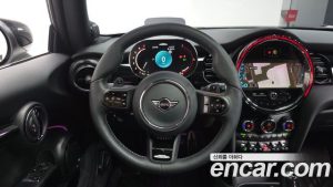 Mini Cooper JCW 2024 года из Южной Кореи