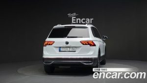 Volkswagen Tiguan 2.0 TDI Prestige 2023 года из Южной Кореи