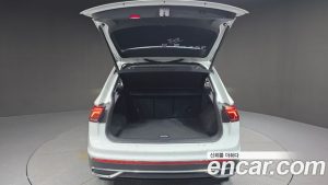 Volkswagen Tiguan 2.0 TDI Prestige 2023 года из Южной Кореи