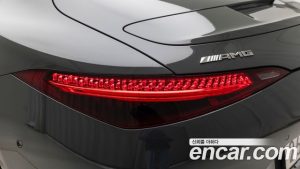 Mercedes-Benz SL-Class AMG SL63 4MATIC+ 2024 года из Южной Кореи