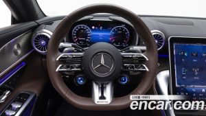 Mercedes-Benz SL-Class AMG SL63 4MATIC+ 2024 года из Южной Кореи