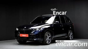 BMW X5 xDrive 40i M Sport 2025 года из Южной Кореи