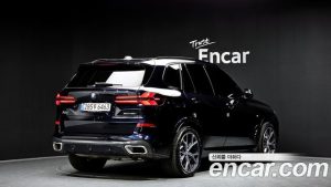 BMW X5 xDrive 40i M Sport 2025 года из Южной Кореи