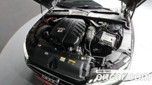 Audi A4 40 TFSI 2023 года из Южной Кореи