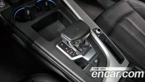 Audi A4 40 TFSI 2023 года из Южной Кореи