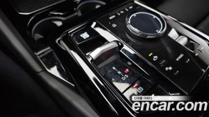 BMW 5-Series 520i M Sport 2024 года из Южной Кореи
