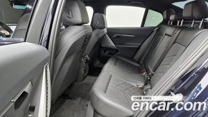 BMW 5-Series 520i M Sport 2024 года из Южной Кореи