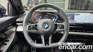 BMW 5-Series 520i M Sport 2024 года из Южной Кореи