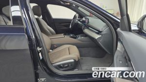 BMW 5-Series 520i M Sport 2024 года из Южной Кореи