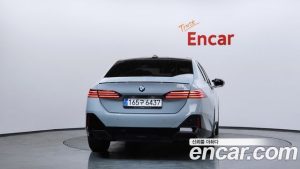 BMW 5-Series 520i M Sport 2024 года из Южной Кореи