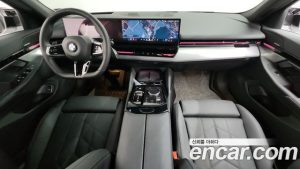 BMW 5-Series 520i M Sport 2024 года из Южной Кореи