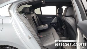 BMW 5-Series 520i M Sport 2024 года из Южной Кореи