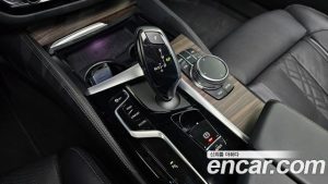 BMW 5-Series 530i xDrive Luxury 2023 года из Южной Кореи