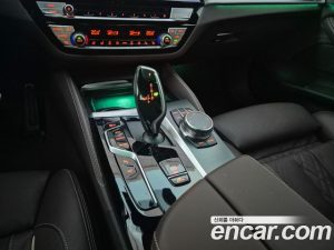 BMW 5-Series 523d M Sport 2023 года из Южной Кореи