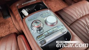 Genesis G90 Бензин 3.5 Turbo AWD 2024 года из Южной Кореи