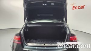 Genesis G90 Бензин 3.5 Turbo AWD 2024 года из Южной Кореи