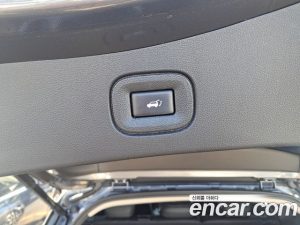 Renault-KoreaSamsung QM6 2.0 LPe LE Signature 2WD 2023 года из Южной Кореи