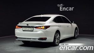 Lexus ES Luxury Plus 2024 года из Южной Кореи
