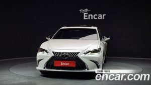 Lexus ES Luxury Plus 2024 года из Южной Кореи