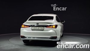 Lexus ES Luxury Plus 2024 года из Южной Кореи