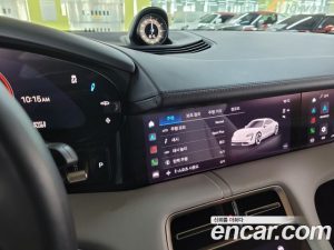 Porsche Taycan Turbo 2022 года из Южной Кореи