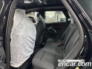 Audi Q5 45 TFSI 4WD S Line Black Edition 2025 года из Южной Кореи