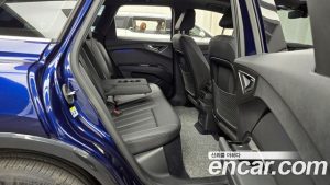 Audi Q4 e-tron 40 Premium 2023 года из Южной Кореи