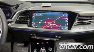 Audi Q4 e-tron 40 Premium 2023 года из Южной Кореи
