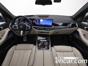 BMW X7 xDrive 40i M Sport 6 2024 года из Южной Кореи