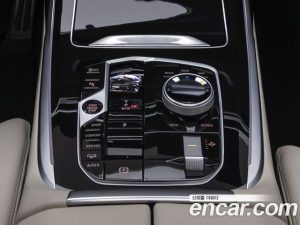 BMW X7 xDrive 40i M Sport 6 2024 года из Южной Кореи