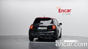 Mini Cooper JCW 2023 года из Южной Кореи