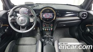 Mini Cooper JCW 2023 года из Южной Кореи