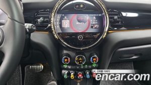 Mini Cooper JCW 2023 года из Южной Кореи