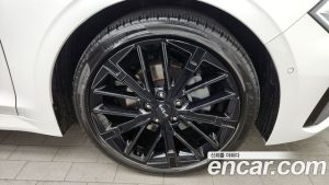 Kia K5 1.6 Turbo 2024 года из Южной Кореи