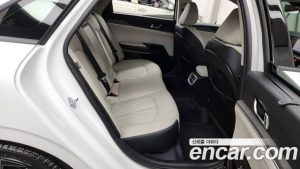 Kia K5 1.6 Turbo 2024 года из Южной Кореи
