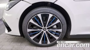 Mercedes-Benz EQE EQE350+ 2023 года из Южной Кореи
