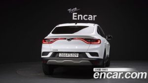 Renault-KoreaSamsung XM3 1.6 GTe RE 2023 года из Южной Кореи