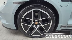 Porsche Taycan 4S 2025 года из Южной Кореи