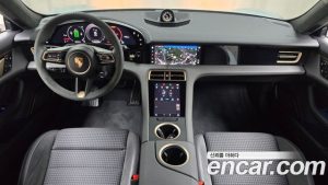 Porsche Taycan 4S 2025 года из Южной Кореи