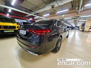Mercedes-Benz C-Class C200 Avantgarde 2025 года из Южной Кореи